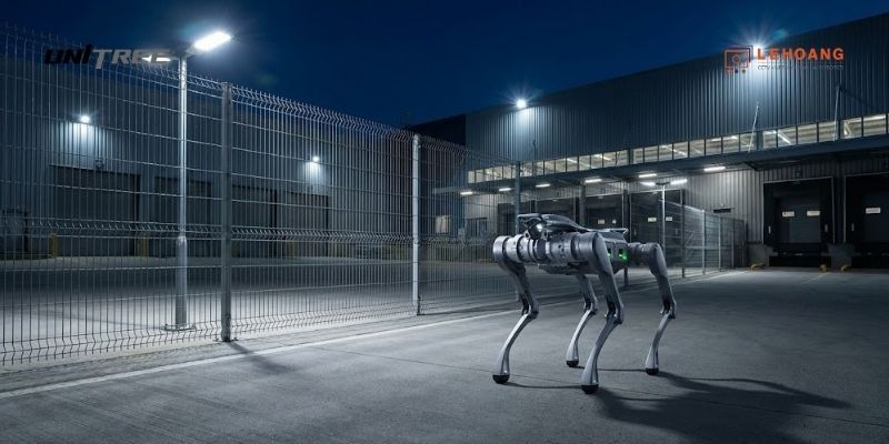 Robot Unitree A2 tuần tra bảo vệ khu công nghiệp