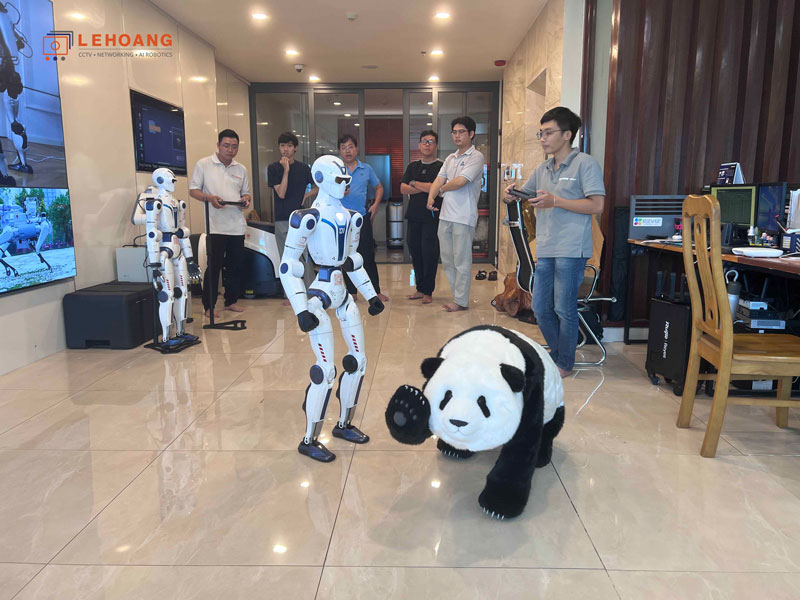 Trải nghiệm robot Go2 Panda tại Lê Hoàng Robotics