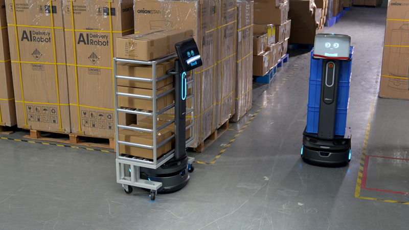 Robot vận chuyển CarryBot hoạt động bền bỉ giải quyết bài toán tự động hóa kho xưởng