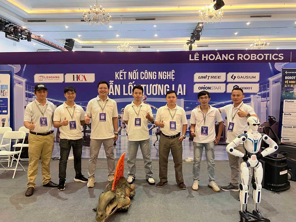 Unitree Go2 Khủng Long cùng team Lê Hoàng Robotics